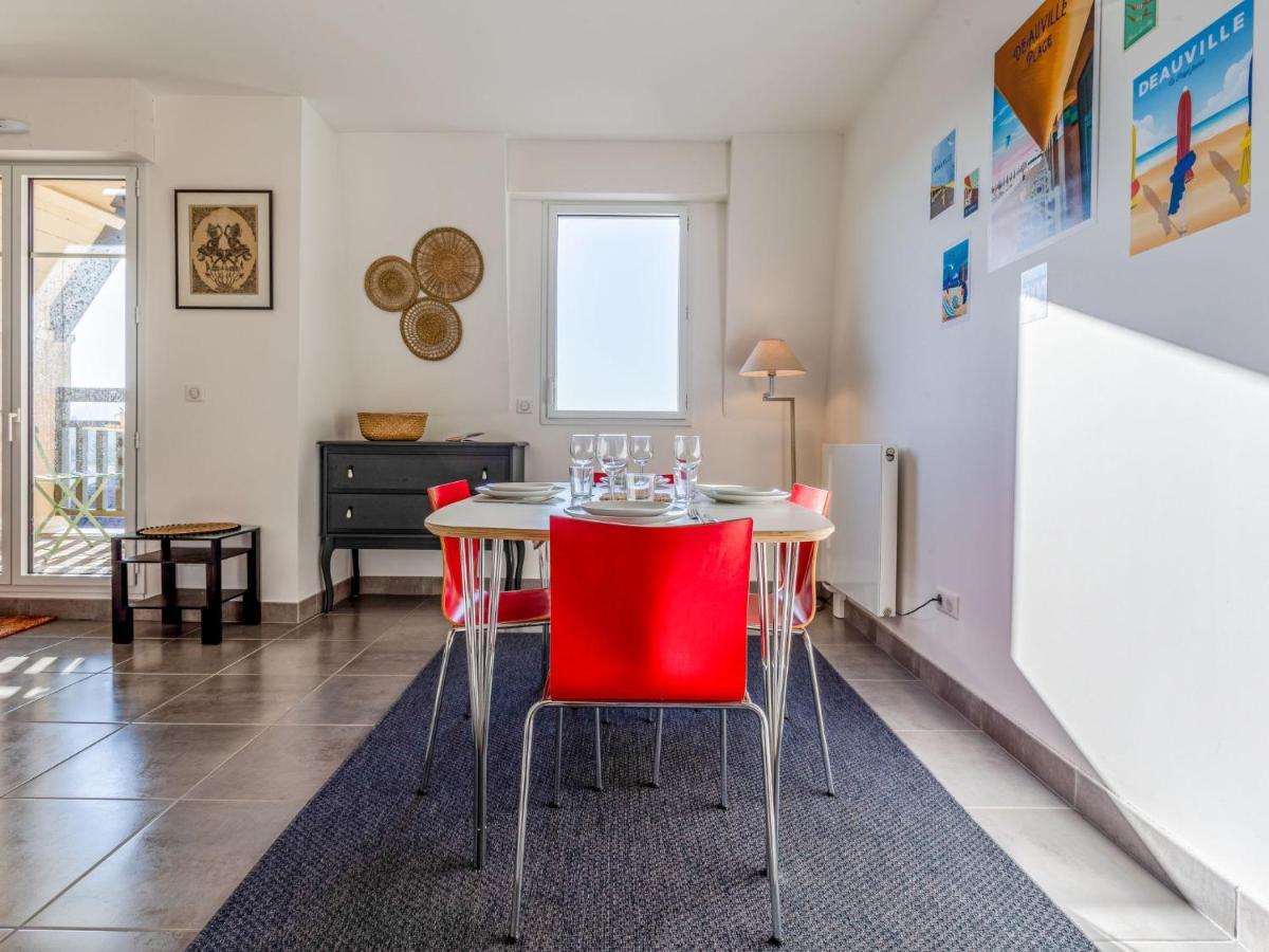 Apartment Les Arts-2 By Interhome Довиль Экстерьер фото
